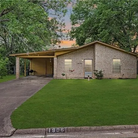 Image 1 - 1964 Fawnwood Drive, Bryan, TX 77801, USA - House for sale