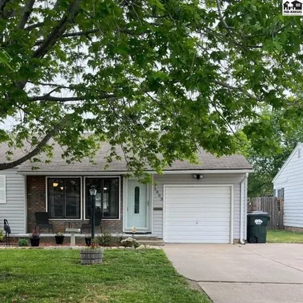 Buy this 3 bed house on 216 West 28th Avenue in Hutchinson, KS 67502