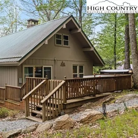 Buy this 4 bed house on 129 Overbrook Trail in Beech Mountain, NC 28604