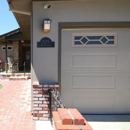 Image 5 - 1569 Via Ventana, San Lorenzo, Alameda County, CA 94580, USA - House for sale