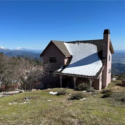 Image 3 - 30559 Holly Drive, Fredalba, Running Springs, CA 92382, USA - House for sale