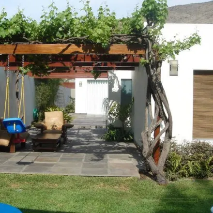 Buy this studio house on Calle 14 in La Molina, Lima Metropolitan Area 15051