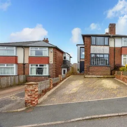 Buy this 3 bed duplex on Mulehouse Road in Sheffield, S10 1SU
