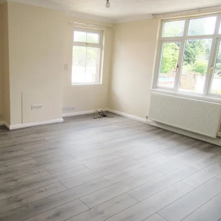 Image 3 - Coop Travel, High Street, Long Sutton, PE12 9DB, United Kingdom - Apartment for rent