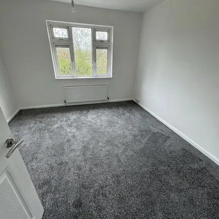 Image 7 - Locksley Avenue, Edenthorpe, DN3 2NB, United Kingdom - Duplex for rent