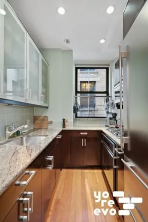Image 5 - 3 East 85th Street, New York, NY 10028, USA - Apartment for sale