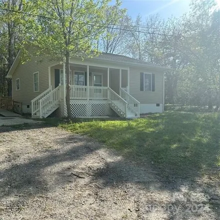 Buy this 2 bed house on 299 Gravel Hill Court in Alexander County, NC 28681