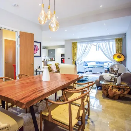 Image 3 - 46 Pembridge Road, London, W2 4DX, United Kingdom - House for rent