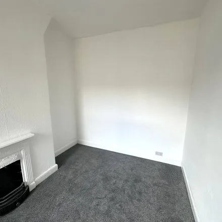 Image 3 - Stanway Street, Gorse Hill, M32 0JY, United Kingdom - Apartment for rent