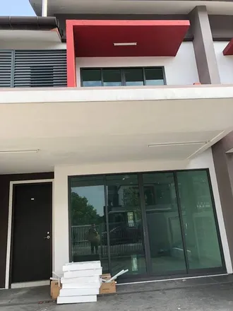 Rent this 4 bed apartment on unnamed road in Bandar Bukit Raja, 41050 Klang City