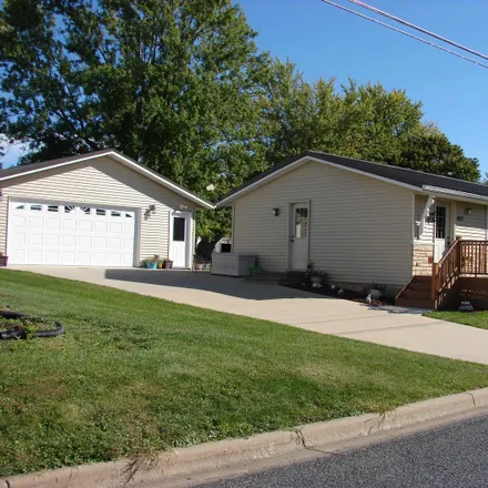 Buy this 3 bed house on 610 Elizabeth Street in Linden, Iowa County