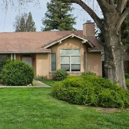 Buy this 4 bed house on 464 West Carpenter Avenue in Reedley, CA 93654