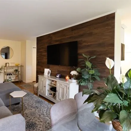 Rent this studio apartment on 2449 Union Boulevard in Bay Shore, Islip