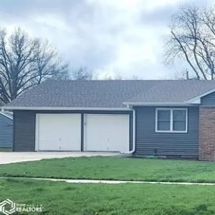 Buy this 5 bed house on 709 West 4th Street in Garner, IA 50438