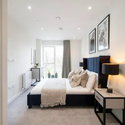 Buy this 1 bed apartment on 169 Southwark Park Road in London, SE16 3RP