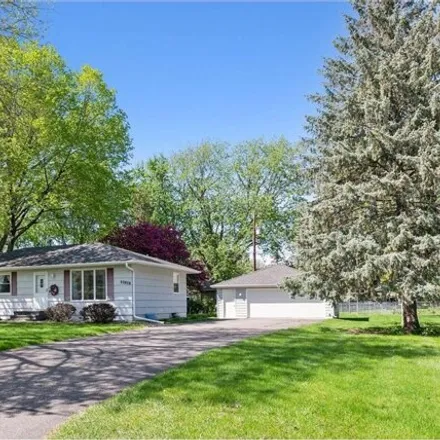 Image 2 - 15810 2nd Avenue North, Plymouth, MN 55447, USA - House for sale