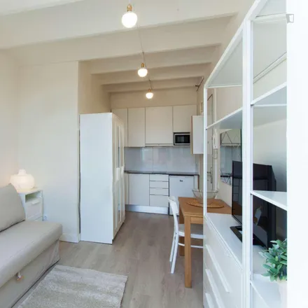 Rent this studio apartment on Carrer Lope de Vega in 113, 08005 Barcelona