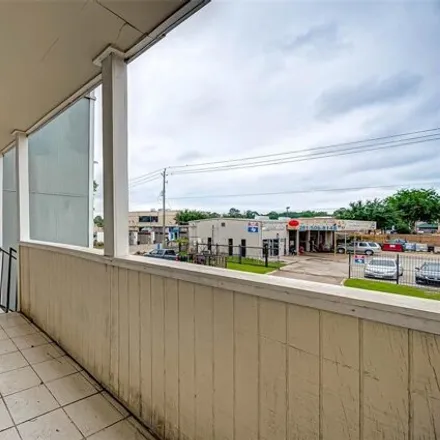 Image 4 - Tully Road, Houston, TX 77079, USA - Condo for sale