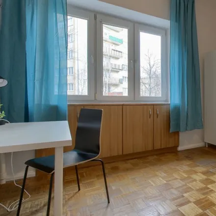 Rent this 4 bed room on Warsaw in Spiska 3, 02-302 Warsaw