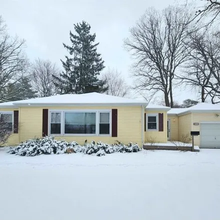 Rent this 3 bed house on 4104 Elm Court in Midland, MI 48642