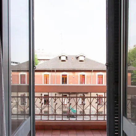 Image 5 - Via Eugenio Villoresi, 16, 20143 Milan MI, Italy - Apartment for rent