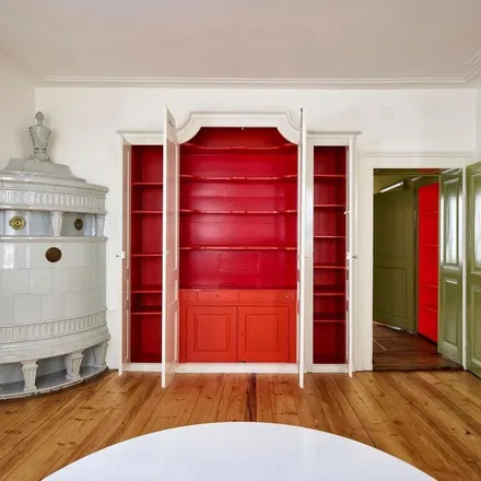 Rent this 7 bed apartment on Rue du Simplon 40 in 1800 Vevey, Switzerland