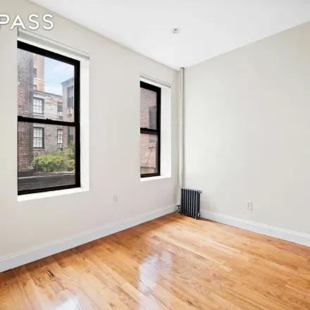 Image 9 - 615 1/2 Hudson Street, New York, NY 10014, USA - Apartment for rent