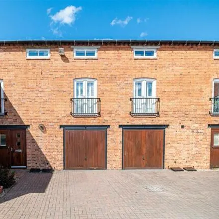 Buy this 2 bed apartment on Fairfield Road in Market Harborough, LE16 9QQ