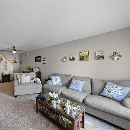 Image 3 - 5222 Village Run Avenue, Des Moines, IA 50317, USA - Condo for sale