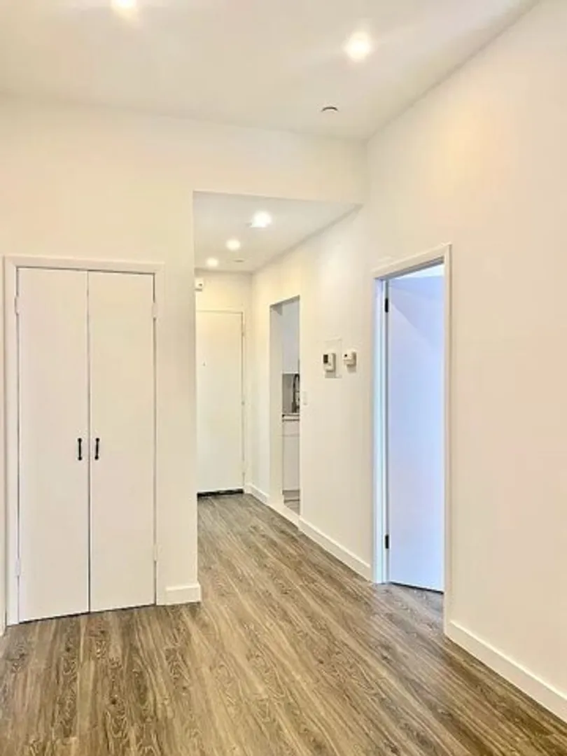 Maid Sailors Cleaning Service, 257 Water Street, New York, NY 10038, USA | 2 bed apartment for rent