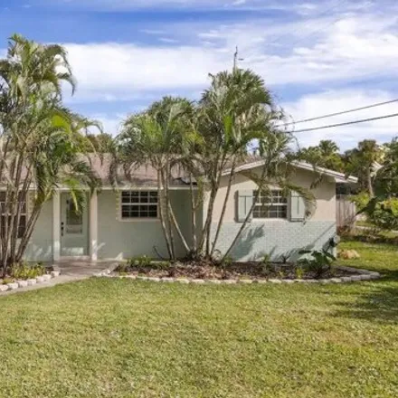 Rent this 4 bed house on 19523 Southeast County Line Road in Tequesta, Martin County