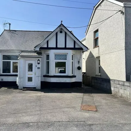Buy this 2 bed house on Heol Tycroes in Tycroes, SA18 3QF