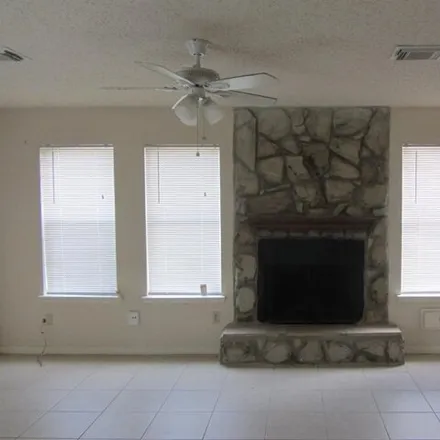 Image 5 - 5892 Twisted Pine Court, Aldine, TX 77039, USA - Townhouse for rent