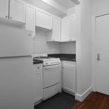 Image 4 - 270 W 72nd St, Unit 2105 - Apartment for rent