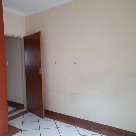 Image 6 - 77 Boven St, Rustenburg, 2999, South Africa - Apartment for rent