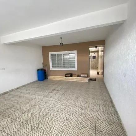 Buy this 3 bed house on Avenida Brigadeiro Manoel Rodrigues Jordão in Jardim Tupã, Barueri - SP