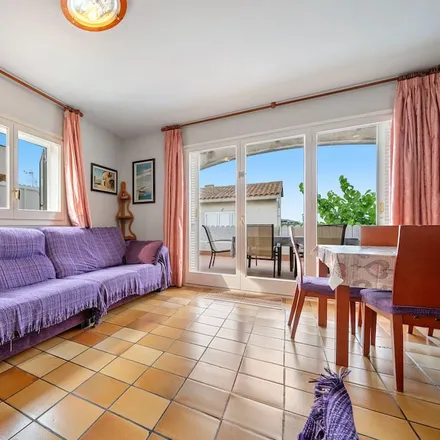 Rent this 3 bed house on Torredembarra in Passeig de Miramar, 43830 Torredembarra