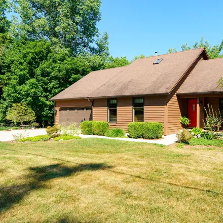 Buy this 4 bed house on 550 Lakeside Drive in Hastings Township, MI 49058