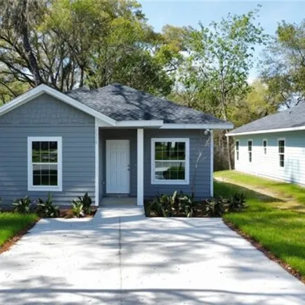 Buy this 3 bed house on 15312 Northwest 135th Terrace in Alachua, FL 32615