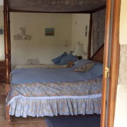 Rent this 2 bed townhouse on 46170 Castelnau-Montratier