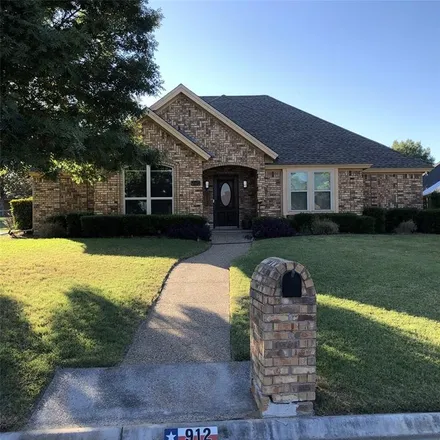 Buy this 3 bed house on 912 Angel Court in Cleburne, TX 76033