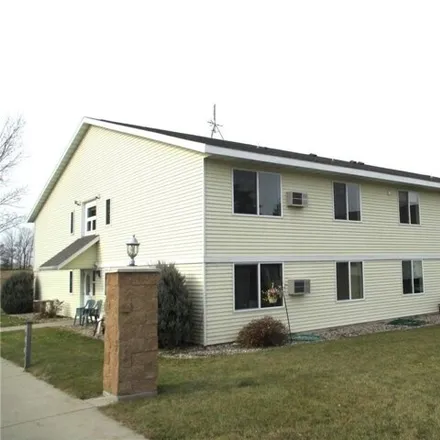 Rent this 1 bed condo on 277 6th Avenue North in Osakis, Douglas County