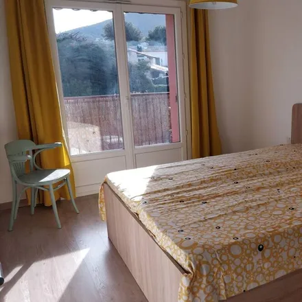 Rent this 3 bed apartment on Île-de-France in Chemin de la Carraire, 83220 Le Pradet