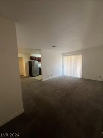 Image 2 - 5142 West Harmon Avenue, Spring Valley, NV 89103, USA - Condo for rent