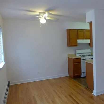 Rent this 1 bed apartment on 5957-5959 North Clark Street in Chicago, IL 60660