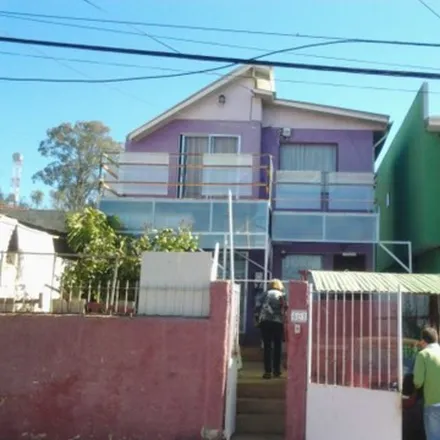 Rent this 2 bed house on Valparaíso in Población Bueras, CL