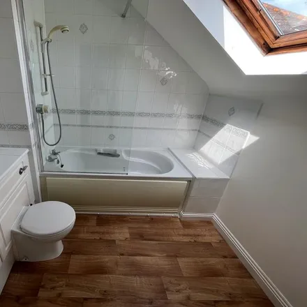 Image 7 - Weirfield Path, Exeter, EX2 4BW, United Kingdom - Apartment for rent