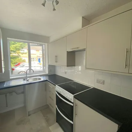 Rent this 2 bed apartment on 7 Beechwood Close in Devizes, SN10 2RX
