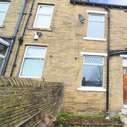 Buy this 2 bed townhouse on West Park (Girlington) Crown Green Bowls Club in West Park Road, Bradford