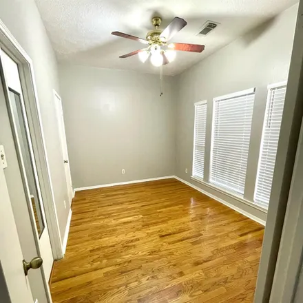 Rent this 1 bed room on 3135 Briar Drive in Pasadena, TX 77503